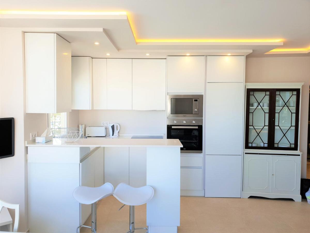 Fantastic Apartment B In Front Of The Sea & Marina Естепона Екстер'єр фото