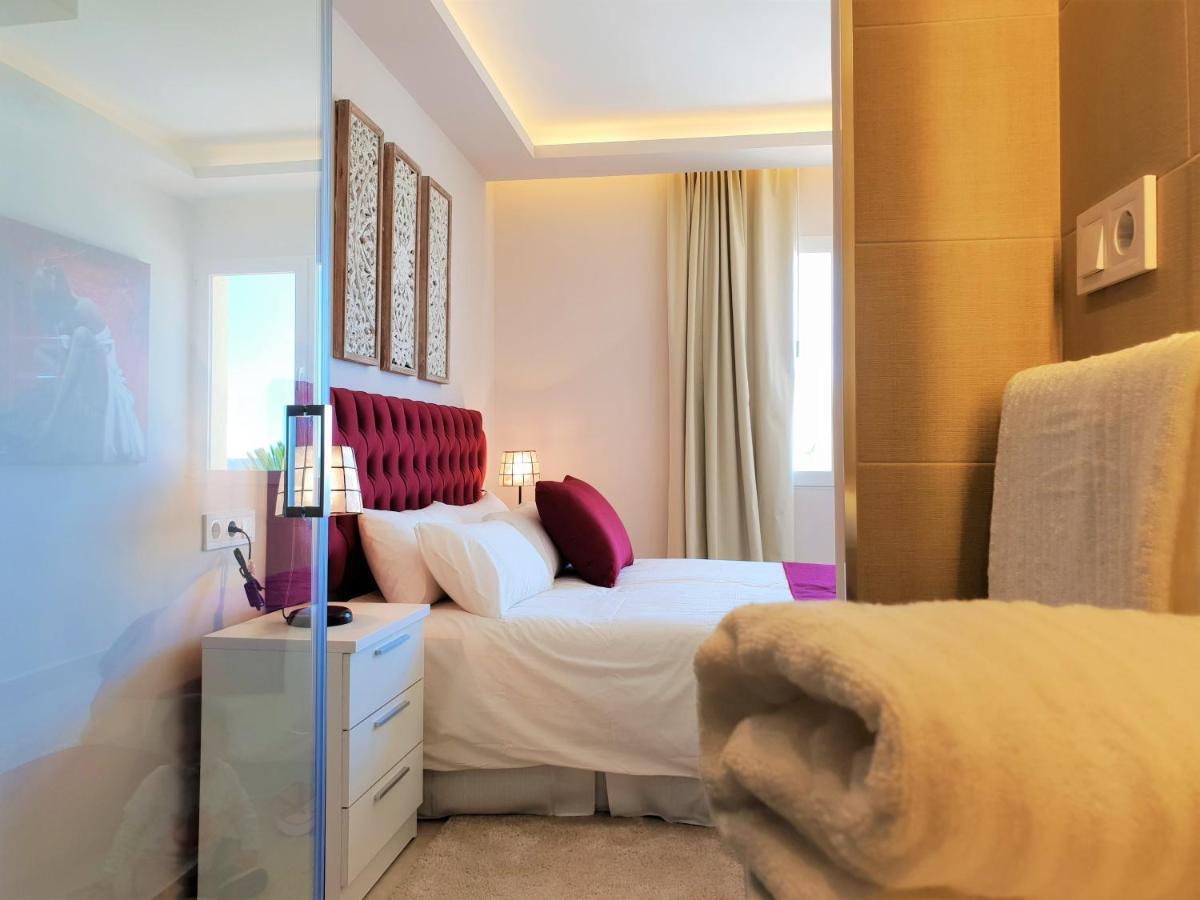 Fantastic Apartment B In Front Of The Sea & Marina Естепона Екстер'єр фото